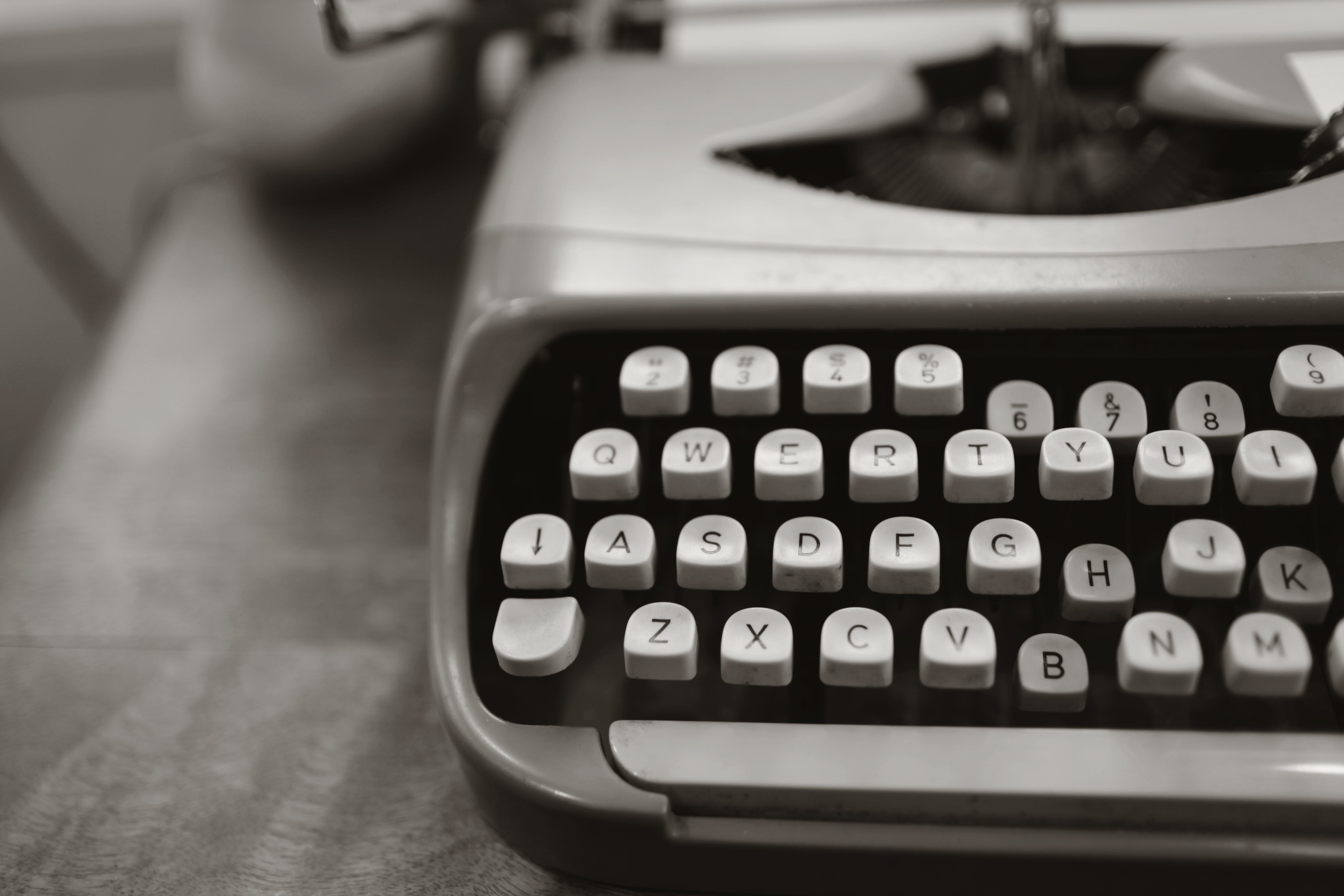 writing typewriter
